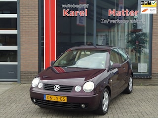 Volkswagen Polo 1.4-16V Highline *AUTOMAAT* *TREKHAAK*