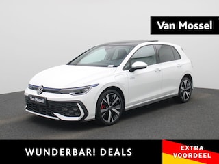 Volkswagen Golf 1.5 eHybrid GTE 272 PK| Panoramadak | Head-Updisplay | Achteruitrijcamera  | Navigatie | 18 Inch Velgen | Stoelverwarming | Stuurwielverwarming
