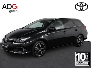 Toyota Auris 1.8 Hybrid Executive | Trekhaak | Parkeersensoren | Stoelverwarming | Cruise-Control | Panorama Dak |