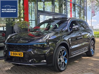 Lynk & Co 01 1.5 | Zwarte hemel | Panodak | Apple Carplay | LM Velgen | Cruise Control | Navigatie
