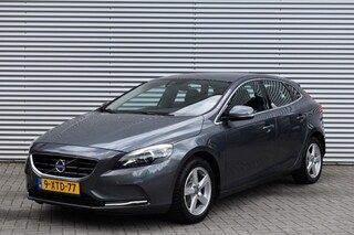 Volvo V40 1.6 T3 MOMENTUM / NAVI / PDC / STOEL VERW. / TREKHAAK