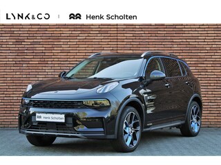 Lynk & Co 01 1.5 | Panoramadak | Verwarmbare voorstoelen | Adaptieve cruise control | Elektrische achterklep | Rondomzicht camera  | Keyless