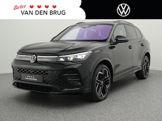 Volkswagen Tiguan R-Line 1.5 eHybrid 204 PK | LED Matrix IQ | Trekhaak | Panoramadak | Harman/Kardon | HUD | 360 Camera | Dodehoek Assist | DCC | Leder |
