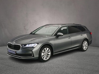 Skoda Superb Combi Edition 1.5 TSI PHEV 204pk DSG Automaat Trekhaak, Adaptive cruise control, Navigatie, Achteruitrijcamera, Parkeersensoren, LED koplampen