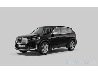 BMW iX1 xDrive30 67 kWh