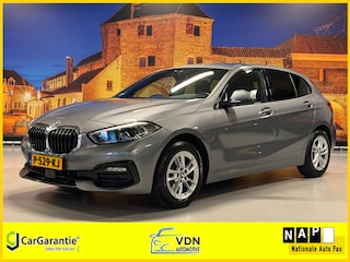 BMW 118i Business Edition Carplay Navi LED PDC