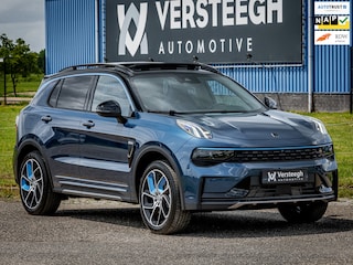 Lynk & Co 01 1.5 Plug-In Hybrid 262pk 360Camera|Zwarte Hemel|Panoramadak