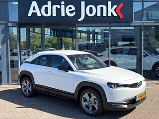 Mazda MX-30 e-SkyActiv EV 145 Prime-line 36 kWh AUTOMAAT | PARKEERSENSOREN V+A | DODEHOEKDETECTIE | ACHTERUITRIJCAMERA | ADAPT. CRUISE CONTROL | KEYLESS | CLIMATE CONTROL | CARPLAY |