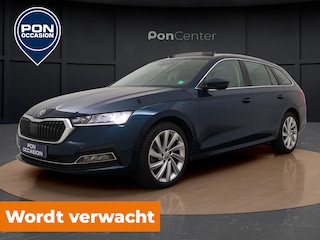 Skoda Octavia Combi 1.4 TSI iV PHEV | Pano Dak | Head-up Display | ACC | Side Assist | Stoelverwarming | Parkeerhulp | 18'' |