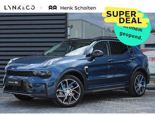 Lynk & Co 01 1.5 | Panoramadak | Achteruitrijcamera | Elektrische bestuurdersstoel met geheugen | Stoelverwarming | Actieve bochtverlichting | Adaptieve Cruise Control | Stuurassistent | Lane Assist | Navigatie | Elektrische Achterklep | Keyless Entry | Dodehoekassistent