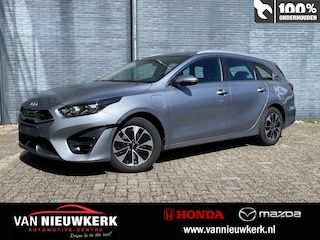 Kia Ceed 1.6 GDI Plug-in Hybrid 141pk Automaat DynamicLine | Stuur&Stoel Verwarming | All Seasonbanden | Carplay & Navi | Keyless Entry | Dealeronderhouden |