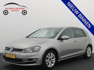 Volkswagen Golf 1.6 TDI Highline BlueMotion TREKHAAK / STOELVERW / GR NAVI / CLIMA / PDC / BLUETOOTH / CRUIS / NL-AUTO