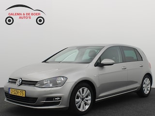 Volkswagen Golf 1.6 TDI Highline BlueMotion TREKHAAK / STOELVERW / GR NAVI / CLIMA / PDC / BLUETOOTH / CRUIS / NL-AUTO