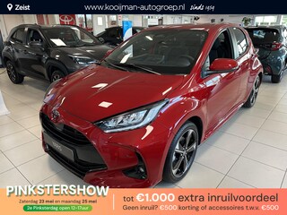 Toyota Yaris 1.5 Hybrid 130 Executive NIEUW! Direct leverbaar! Parkeersensoren voor+achter | Half lederen bekleding