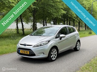 Ford Fiesta 1.4 Ghia*AUTOMAAT*DISTRIBUTIE VERV.*AIRCO