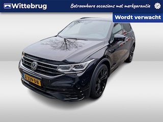 Volkswagen Tiguan 1.4 TSI eHybrid R-Line Business+ / Pano / 360 Camera / Navigatie / App connect / Lichtmetaal 20 inch / Zwenkbare trekhaak /