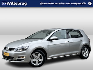 Volkswagen Golf 1.4 TSI Highline / Camera / Navigatie / Parkeersensoren V+A / Half leder / Stoelverwarming / Bearlock /