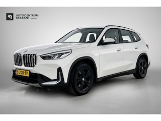 BMW iX1 XDrive30 Launch Edition 67 kWh(NL-auto, 1e Eig, Dealer OnderH, Navi, Leder, Climate Con, Etc)