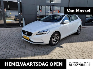 Volvo V40 2.0 T2 Momentum Trekhaak | stoel verwarming | lichtmetaal | climate control |