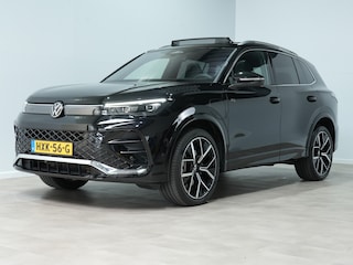 Volkswagen Tiguan 1.5 eHybrid R-Line Ed. Trekhaak | Panorama | Android/Carplay // Verwacht 5-2026 //