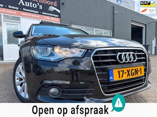 Audi A6 Avant 2.0 TFSI Business Edition in automaat en elec panoramadak en parkeersensoren en trekhaak
