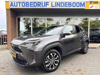Toyota Yaris Cross 1.5 Hybrid Dynamic, Camera, Trekhaak, All Season Banden, Stoel en stuur verwarming