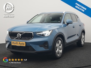 Volvo XC40 T5 Plus Bright PHEV 262pk Dealer O.H. | Trekhaak Af Fabriek | Camera | Adaptive Cruise | Harman & Kardon | Lederen Sportstoelen Memory & Verwarmd | Keyless | Blis | Stuur Verwarmd | Navigatie | DAB |