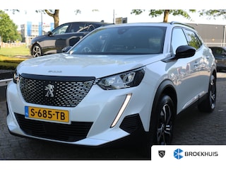 Peugeot 2008 1.2 PureTech Allure Pack | Achteruitrijcamera | Dakrails | Extra getint glas