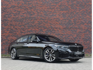 BMW M760Li xDrive | Skylounge - M Driver's Pack - HUD