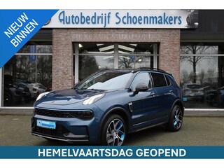 Lynk & Co 01 1.5 MY23! 6,6 kWh ZWARTE-HEMEL ROLHOES MY23 360-CAMERA PANO/SCHUIF INFINITY DAB NAVI CARPLAY STOELVERWARMING ELEK.ACHTERKLEP 20"LMV
