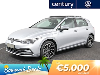 Volkswagen Golf 1.4 eHybrid Style / Pano-Dak / Clima / Camera