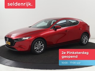 Mazda 3 2.0 e-SkyActiv-X M Hybrid 186 Comfort | Stoelverwarming | Head-Up | Adaptive cruise | Carplay | Camera | Full LED | Navigatie | Climate control | Stuurverwarming | Side Assist