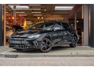 Cupra Leon 1.5 TSI e-Hybrid Business |Pano|Sfeer|Keyless|Camera|Carplay