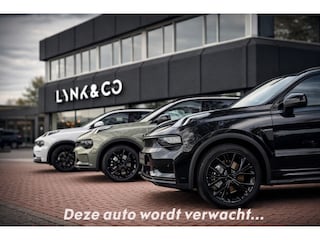 Lynk & Co 08 | Rijklaar | Panoramadak | 360° camera |