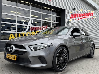 Mercedes-Benz A-klasse 180 Business Solution - Navigatie / Apple CarPlay I Sport interieur I PDC I LED I 85.000 KM - Dealer ond.