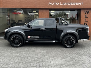 Isuzu D-Max 1.9 Extended Cab V-Cross ex. BTW | Lederen bekleding | Apple CArplay /Android auto | Addaptieve Cruise | Topcover met Roll bar etc.