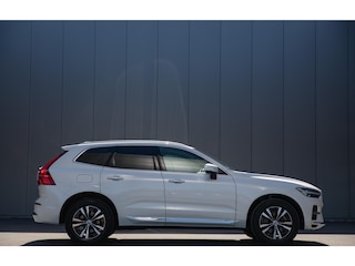 Volvo XC60 2.0 T6 Plug-in hybrid AWD Core Bright Panorama Google