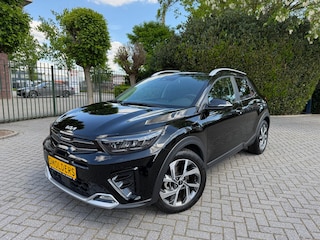Kia Stonic 1.0 T-GDi, GT-Line, Apple CarPlay, Clima, Cruise Control, Achteruitrijcamera, Navigatie, Stuur- & Stoelverwarming, LED