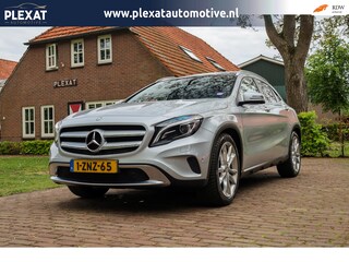 Mercedes-Benz GLA 200 Ambition Aut. | Panoramadak | Xenon | Orig. NL | Historie | 19 Inch Lichtmetaal | Navigatie | NAP |