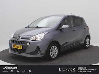 Hyundai i10 1.0i i-Premium / 1e Eigenaar / Navigatie / Cruise Control / Android Auto/Apple CarPlay / Origineel Nederlands / Lichtmetalen Velgen / Privacy Glass / Winterbandenset / Stoelverwarming voor / Airco Climate Control /