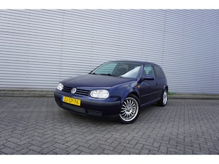 Volkswagen Golf 1.6