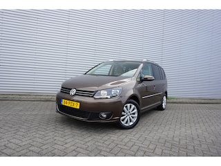 Volkswagen Touran 1.2 TSI Highline BlueMotion Airco / Navi / Cruise / Elektr. ramen / Trekhaak / Lm velgen / NAP