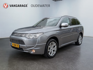 Mitsubishi Outlander 2.0 PHEV instyle * Leder * Trekhaak *