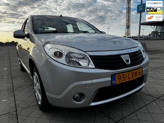 Dacia Sandero 1.2 Lauréate AIRCO 1STE EIGENAAR TREKHAAK NAP