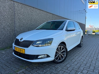 Skoda Fabia 1.0 TSI Drive/NIEUWE APK EN BEURT/ Nette auto !