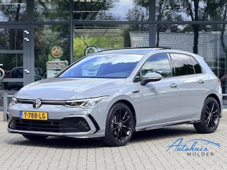Volkswagen Golf 1.5 eTSI R-Line | Led | Automaat | Pano | Sfeerverlichting | Sportstoelen | Stoel-Stuurverwarming