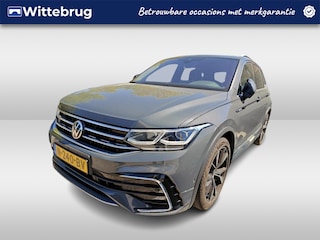 Volkswagen Tiguan 1.5 TSI R-Line Business+ / AUTOMAAT/ TREKHAAK/ PANODAK/ CLIMA/ STOELVERWARM./ 360 CAMERA/ NAVI/ DIGITAL DASH/ 20" LMV
