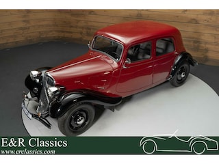Citroën Traction Avant Sedan
