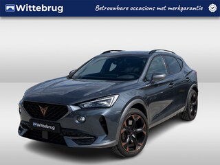 Cupra Formentor 1.4 e-Hybrid 245pk VZ Performance DSG Automaat / Panorama schuifdak / LM 19 inch / Elektr klep / Navigatie / Camera / Wegkl trekhaak