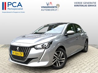 Peugeot 208 100 Pk Benzine ** Automaat ** Luxe Allure * Navigatie * Trekhaak * Panoramadak * 3-D Dashboard * Keyless Start Button * 1/2 Leder Interieur * L.M. Velgen * Vingerhoets; Vierde Generatie Eersteklas Service. Al meer dan 100 jaar een begrip in de Brabantse Kempen.